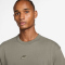 NIKE Sportswear Premium Essentials T-Shirt Herren 328 - silver sage XS