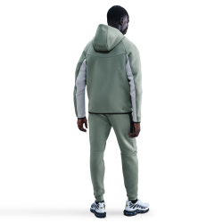 NIKE Tech Fleece Jogginghose Herren 365 - clay green/lt...