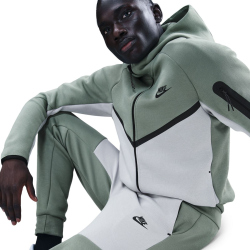 NIKE Tech Fleece Jogginghose Herren 365 - clay green/lt...