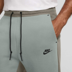 NIKE Tech Fleece Jogginghose Herren 328 - silver...
