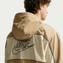 NIKE Club Kapuzenjacke Herren 298 - parachute beige/lt...
