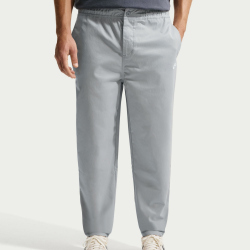 NIKE Club Woven Taper Jogginghose Herren 077 - lt smoke grey/white S