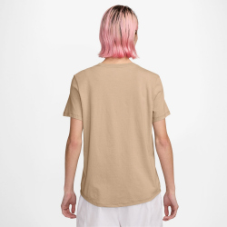 NIKE Sportswear Club Essentials T-Shirt Damen 286 -...