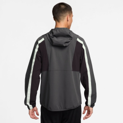 NIKE Strike+ Repel wasserabweisende Fußball Trainingsjacke Herren