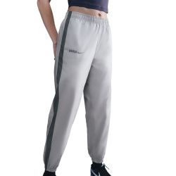 NIKE FC Barcelona Essential Repel Mid-Rise Woven Jogginghose Damen