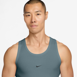 NIKE Athletic Club Dri-FIT Ribbed Fitness Tanktop Herren 382 - mineral slate/black M