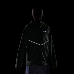 NIKE Miler UV-Repel Trainingsjacke Kinder 084 - smoke grey/reflective silv M (137-147 cm)