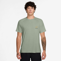 NIKE Stride Dri-FIT ADV Laufshirt Herren 370 - jade...