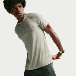 NIKE Stride Dri-FIT ADV Laufshirt Herren 304 - spruce...
