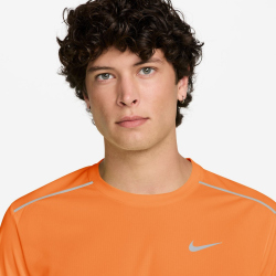 NIKE Miler Dri-FIT UV-Repel Laufshirt Herren 803 - total...