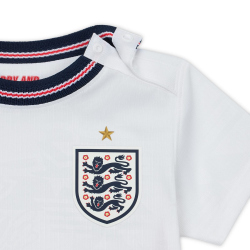 NIKE England Stadium Heim Baby-Minikit 2025/26 100 -...