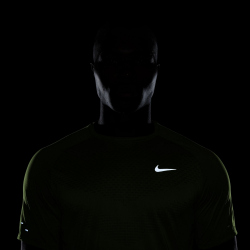 NIKE Stride Dri-FIT ADV kurzarm Laufshirt Herren 737 - volt ice/reflective silv M