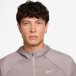 NIKE UV Stride Dri-FIT Trainingsjacke Herren 627 - particle rose/silt red/reflective silv XL