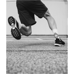 FALKE 4 Grip Stabilizing Antirutsch Sportsocken scarlet 37-38