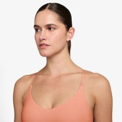 NIKE Indy Light Support Padded Adjustable Sport-BH Damen 693 - crimson bliss XXS
