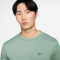 NIKE UV Hyverse Dri-FIT kurzarm Fitnessshirt Herren 007 - steam/black M