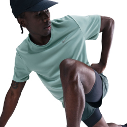 NIKE UV Miler Dri-FIT kurzarm Laufshirt Herren 017 - cannon/reflective silv XL