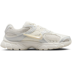 NIKE V5 RNR Sneaker Damen