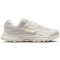 NIKE V5 RNR Sneaker Damen