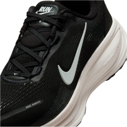 NIKE Vomero 18 Laufschuhe Damen