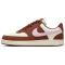 NIKE Court Vision Low Premium Sneaker Damen 004 - soft pearl/pink foam-fauna brown 35.5