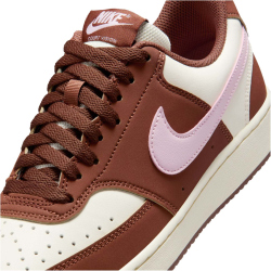 NIKE Court Vision Low Premium Sneaker Damen 004 - soft pearl/pink foam-fauna brown 36.5
