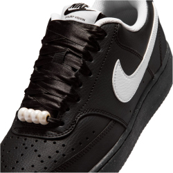NIKE Court Vision Low Sneaker Damen 001 - black/white 37.5