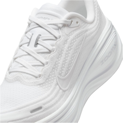 NIKE Vomero Plus Laufschuhe Damen 102 - white/summit white-photon dust 35.5