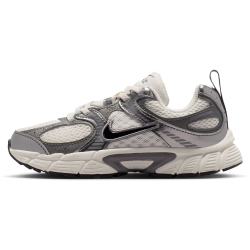 NIKE V5 RNR Sneaker Kinder 003 - phantom/black-pencil...