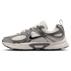 NIKE V5 RNR Sneaker Kinder 003 - phantom/black-pencil...