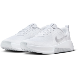 NIKE MC Trainer 3 Fitnessschuhe Damen 100 - white/mtlc platinum-photon dust 42.5