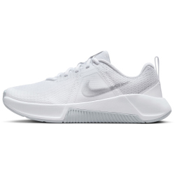 NIKE MC Trainer 3 Fitnessschuhe Damen 100 - white/mtlc platinum-photon dust 42.5