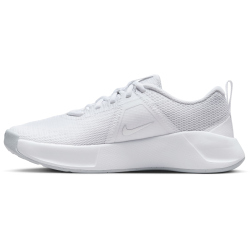 NIKE MC Trainer 3 Fitnessschuhe Damen 100 - white/mtlc platinum-photon dust 42.5