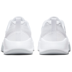 NIKE MC Trainer 3 Fitnessschuhe Damen 100 - white/mtlc platinum-photon dust 42.5