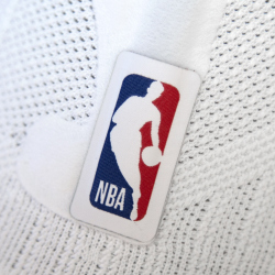 BAUERFEIND SPORTS NBA Sports Kniebandage wei&szlig; XS