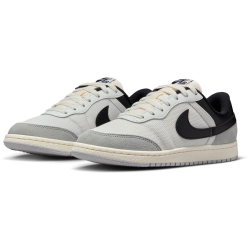 NIKE Air Jordan Skyline Low Sneaker Damen 101 - summit...