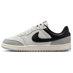 NIKE Air Jordan Skyline Low Sneaker Damen 101 - summit...