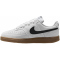 NIKE Court Vision Low FL Sneaker Damen 100 - white/black-gum med brown 37.5