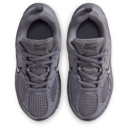 NIKE V5 Runner Suede Sneaker Kinder 001 - pencil point/atmosphere grey 31