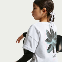 NIKE Sportswear Flower Boxy T-Shirt Mädchen 100 -...