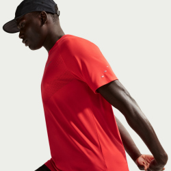 NIKE Stride Dri-FIT ADV kurzarm Laufshirt Herren 696 - lt crimson/reflective silv M