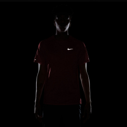 NIKE Stride Dri-FIT ADV kurzarm Laufshirt Herren 696 - lt crimson/reflective silv M