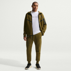 NIKE Tech Fleece Jogginghose Herren 368 - olive flak/black XS