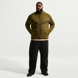 NIKE Tech Fleece Windrunner Kapuzenjacke 368 - olive flak/black XS
