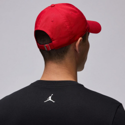 NIKE Jordan Club Unstructured Cap 687 - gym red/black S/M