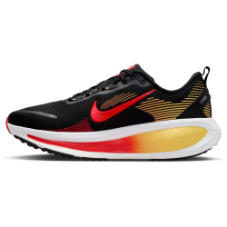 NIKE Vomero 18 Laufschuhe Herren 016 - black/bright crimson-lt crimson 38.5