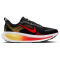 NIKE Vomero 18 Laufschuhe Herren 016 - black/bright crimson-lt crimson 38.5