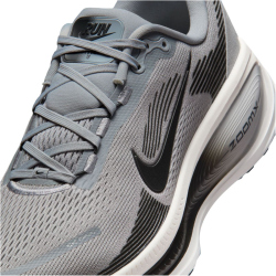 NIKE Vomero 18 Laufschuhe Herren 012 - wolf grey/anthracite-pure platinum 41