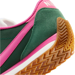NIKE Pacific Sneaker Damen 303 - fir/pinksicle-sail-gum light brown 38.5