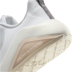 NIKE Bella 7 Fitnessschuhe Damen 109 - white/multi-color-sail-pencil point 38.5